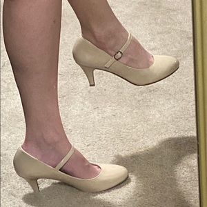 Beige heels